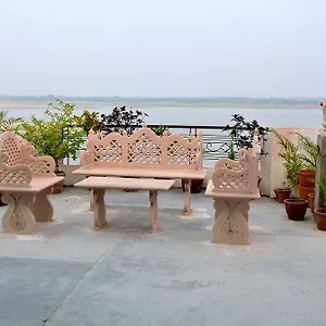 *** Bed & Breakfast Ganga Monastery India
